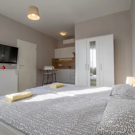 Villa Gambera Pirovac Kamer foto
